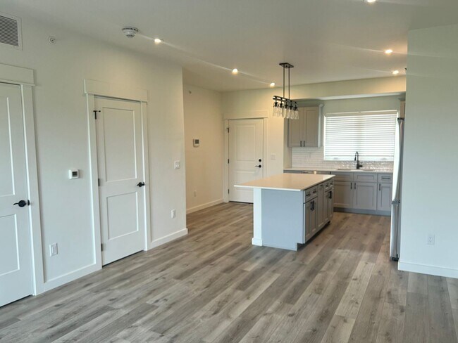 Photo - New 2 Bed 2 Bath Condo by MSU Unit 2C