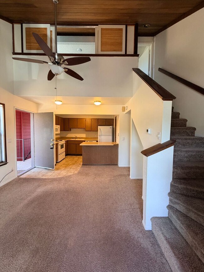 1200 S Riordan Ranch St