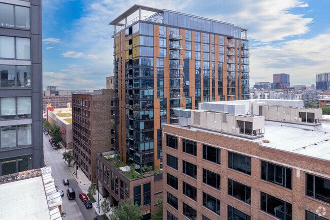 Building Photo - Sage West Loop Rental