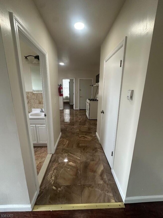 Photo - 43 Jasper St Unit 5