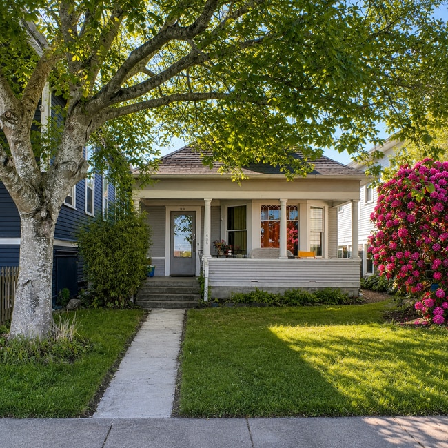 Building Photo - 2 Bedroom House Within Moments of Downtown and WWU
