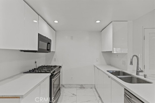 Photo - 939 Palm Ave Unit 401