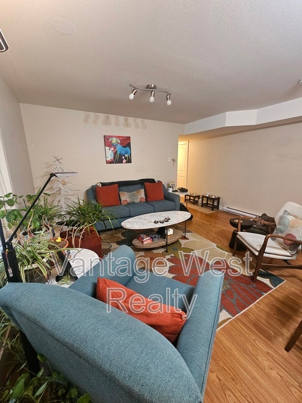 Photo - 1495 Kloppenburg Rd