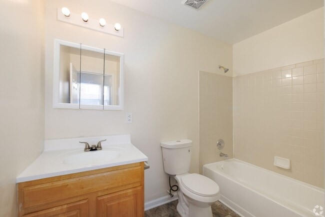 College Hill Apartments
