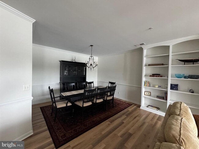 Photo - 622 Oyster Bay Pl Unit 302