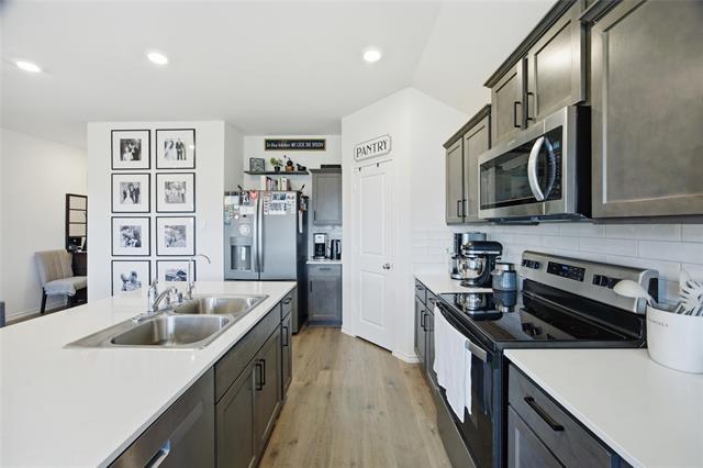 Photo - 304 Red Strm Wy