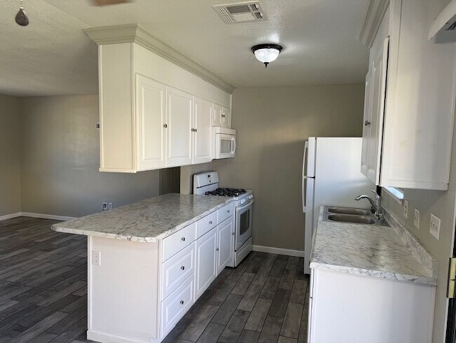 Photo - 2556 Sabre Ct