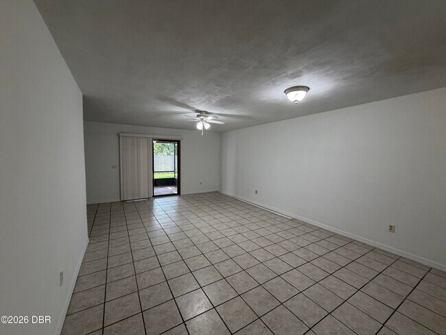 1105 Deer Springs Rd