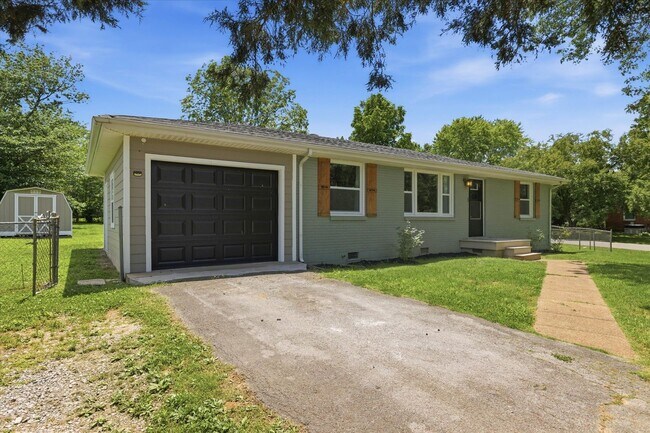 Photo - Pet Friendly Three Bedroom!