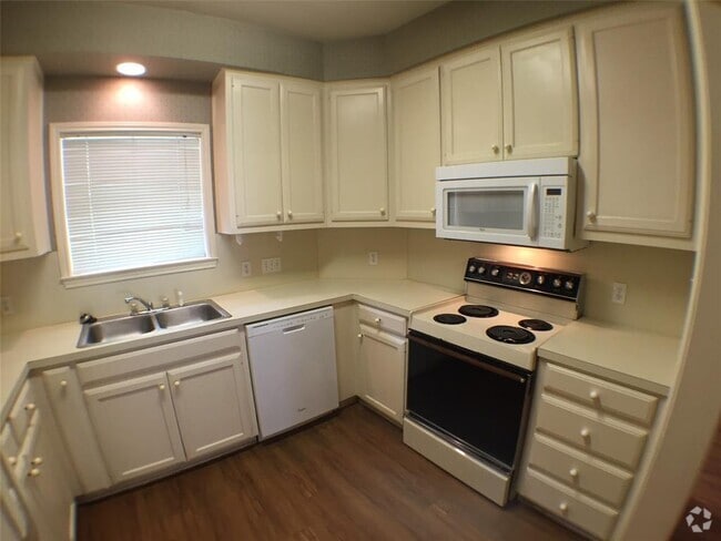 Building Photo - 2100 San Gabriel St Unit 105 Rental