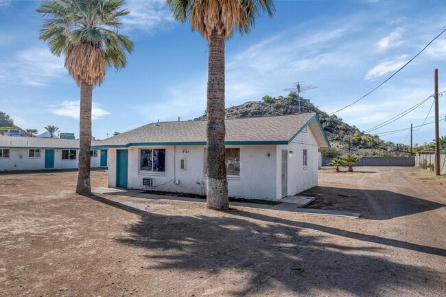 Building Photo - Spacious 1BR Single-Level Unit A Rental