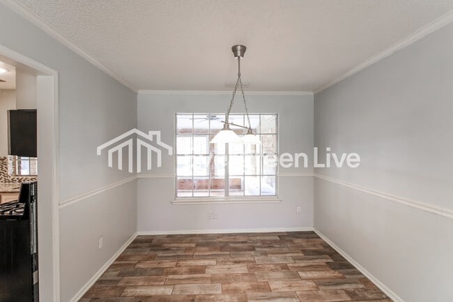 Photo - 918 Long Prairie Dr