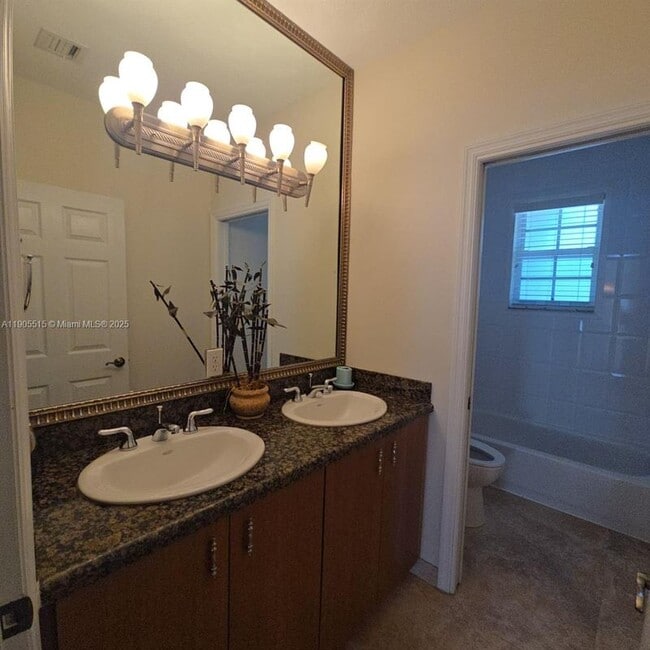 Photo - 2136 NW 4th St