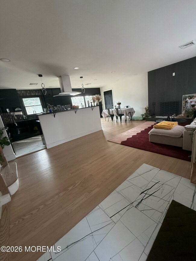 Photo - 608 Carol Ave