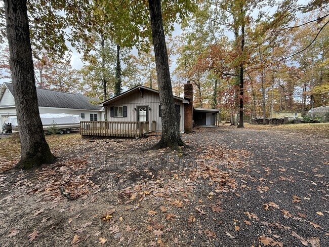 Photo - 900 Lakeview Pkwy