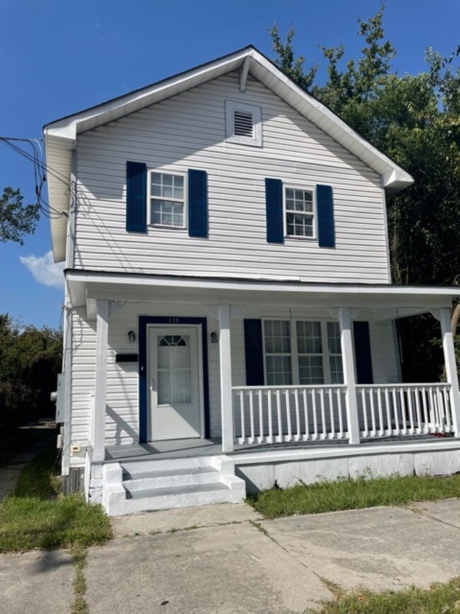 Single Family Near Downtown Wilmington - Single Family Near Downtown Wilmington House