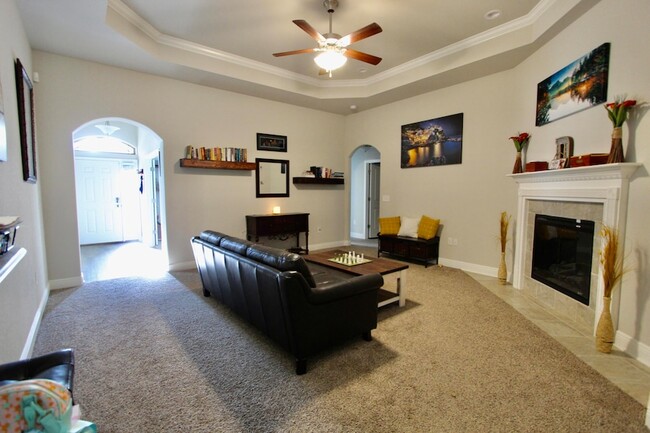 Photo - 670 Red Fern Rd House
