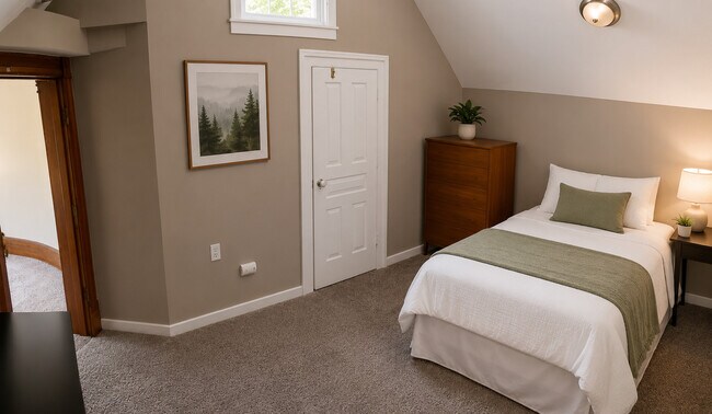 1335 Hill St - Electric Included