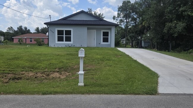 Building Photo - Cute Two Bedroom Cottage-MOVE IN READY Rental