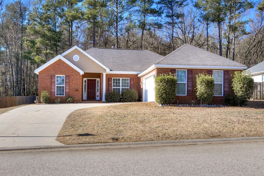1215 Pinnacle Dr
