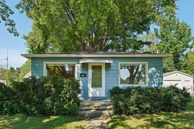 Building Photo - 1118 Lorraine Dr Rental