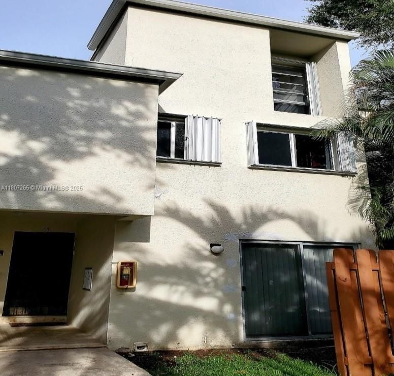 Photo - 1914 SW 17th Ave Condo