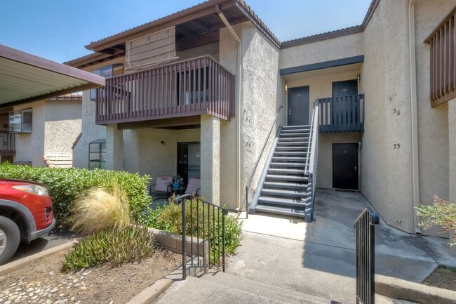 Building Photo - 440 W Citracado Pkwy Rental