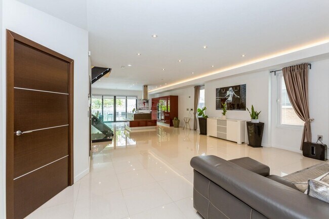 Photo - 96 Columbia Terrace Unidad 1