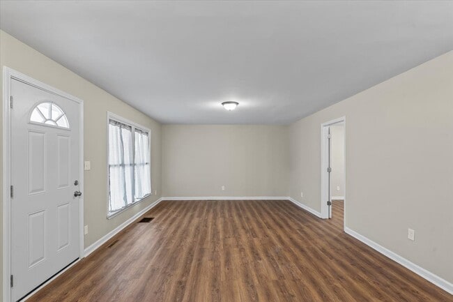 Photo - 208 Tomberlin Rd