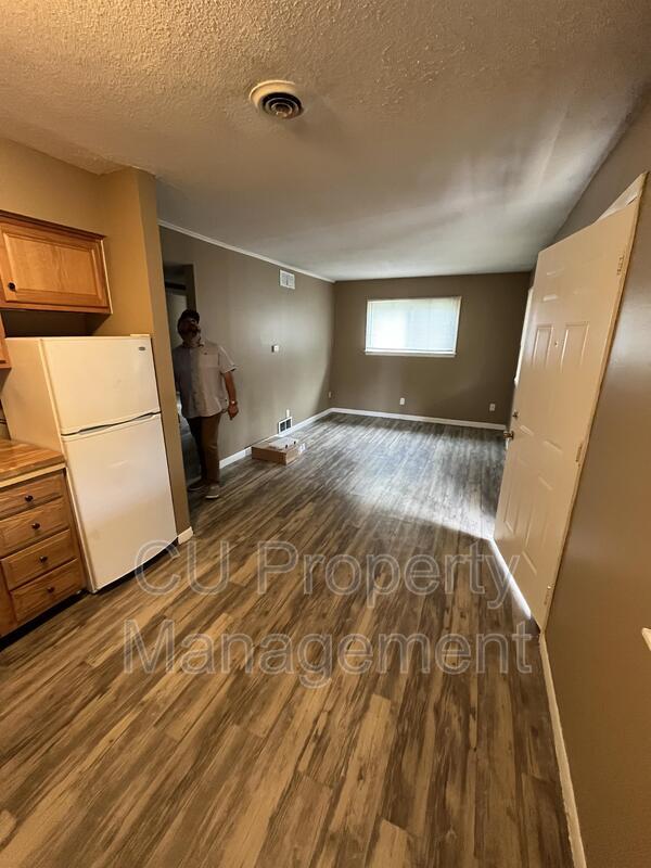 711 W Church St Unit 9