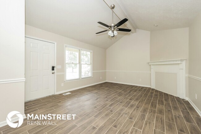Photo - 4930 Cloverhill Dr