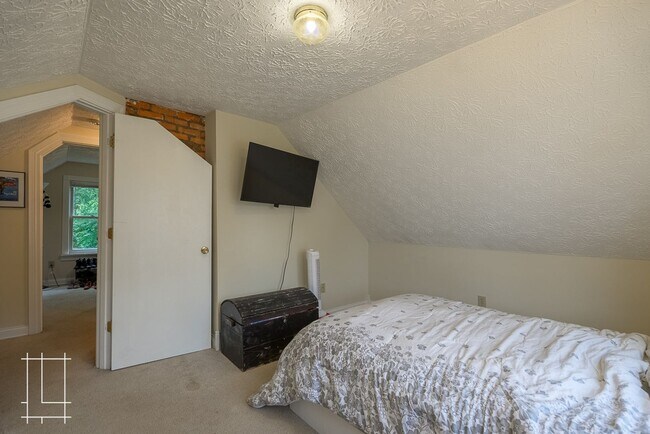 Photo - Available 6/10/2024