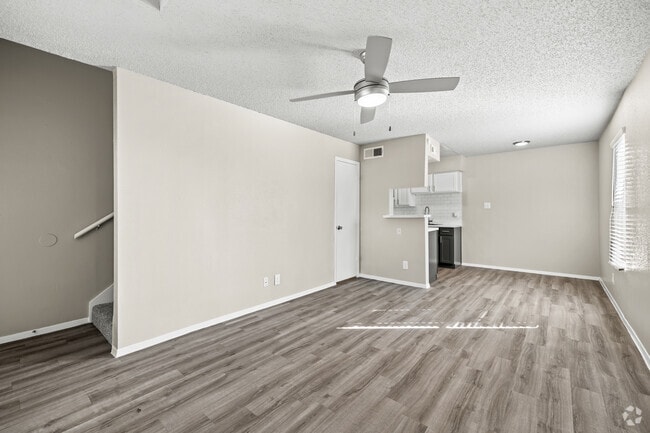1BR, 1.5BA - 700SF - Living