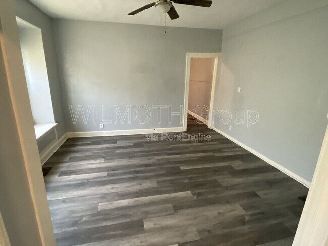 Photo - 15 N Riley Ave Unit 1