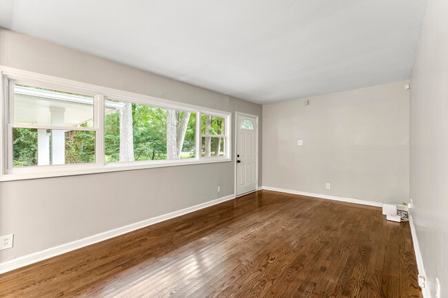 Photo - 3517 Misty Valley Rd