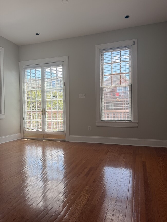 5934 Elwood St Unidad 3