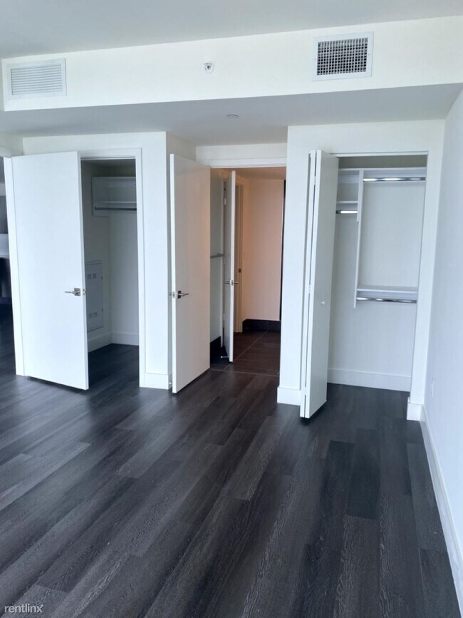 Photo - 2 br, 2 bath Condo - 724 W University Ave ...