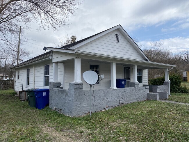 Photo - 2107 Raulston St