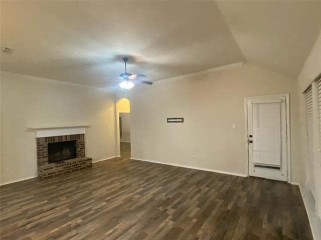 Photo - 320 Springtree St