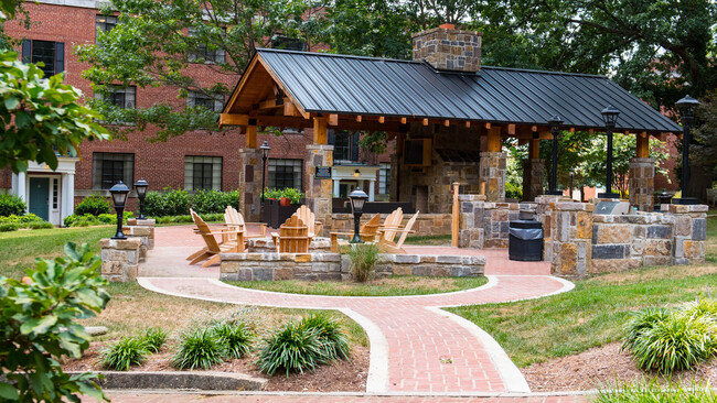 Cameron Court & The Shelton Apartments - Cameron Court & The Shelton Apartments