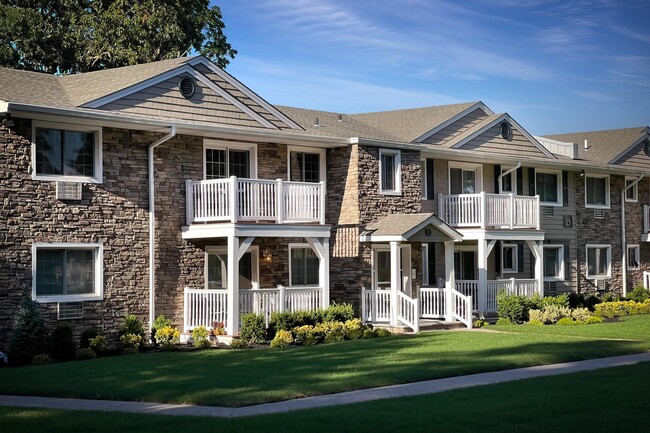 Building Photo - 9 Williams Blvd Unit 3-1B Rental