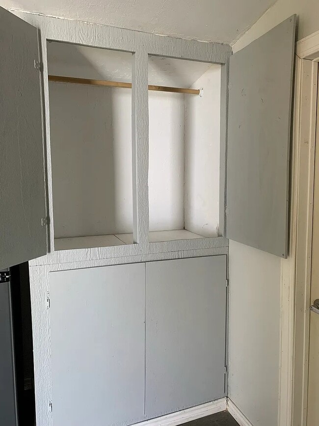 Photo - 3502 Ivandell Ave Unit C