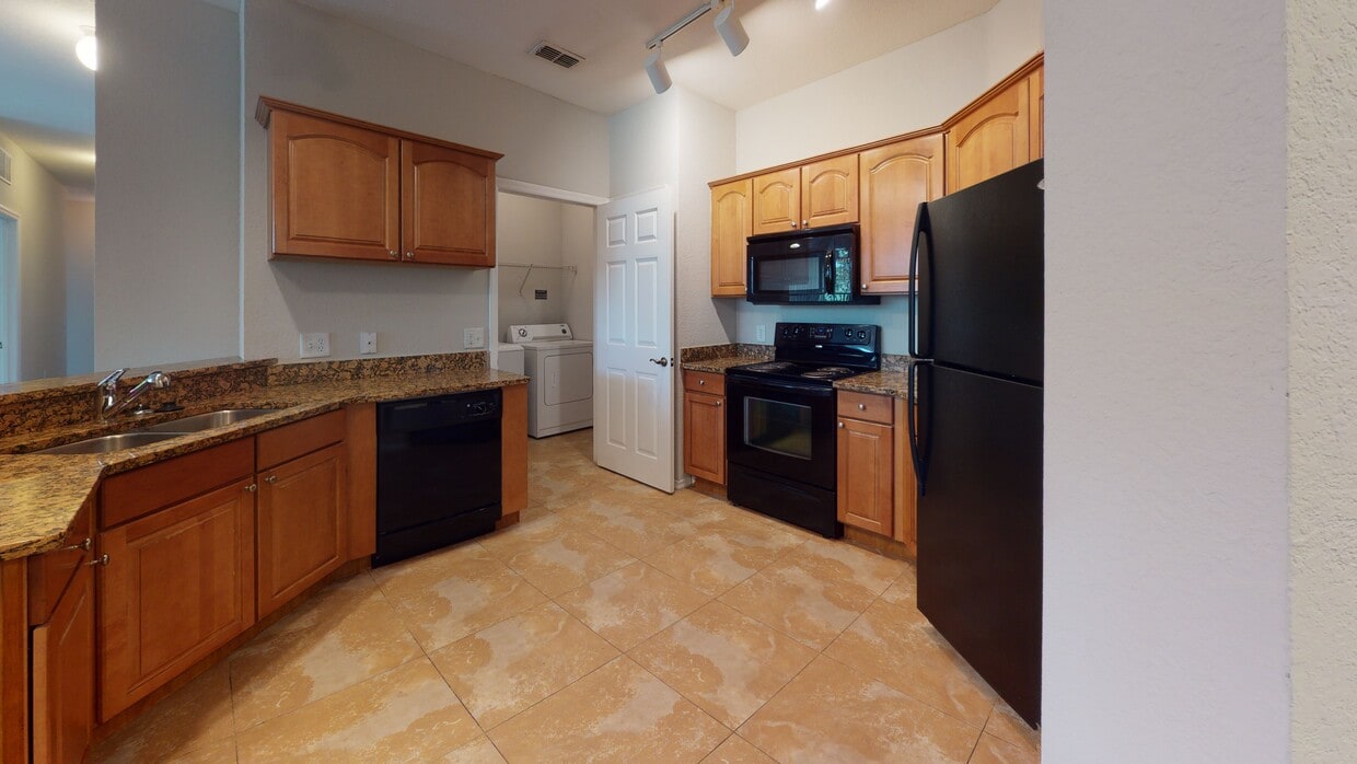 Photo - Club at Hidden River, The Apartments