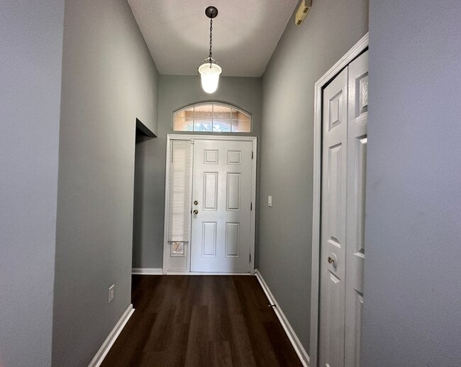 Photo - Fenced four bedroom in Lake Asbury