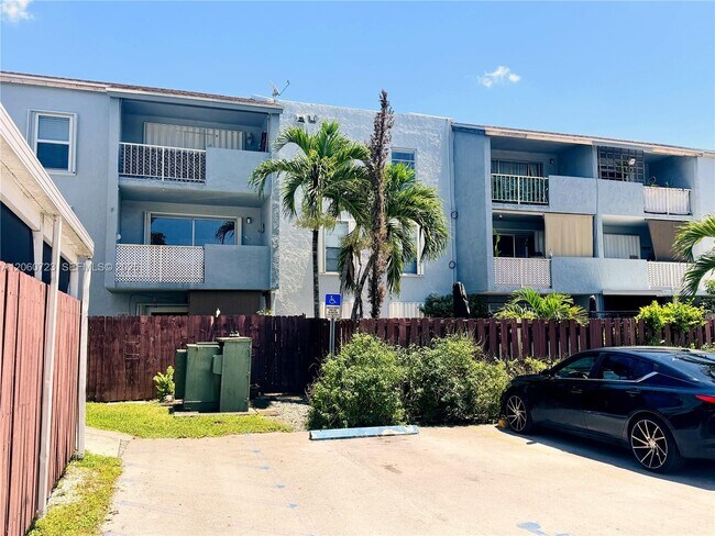 Building Photo - 6095 W 18th Ave Unit S219