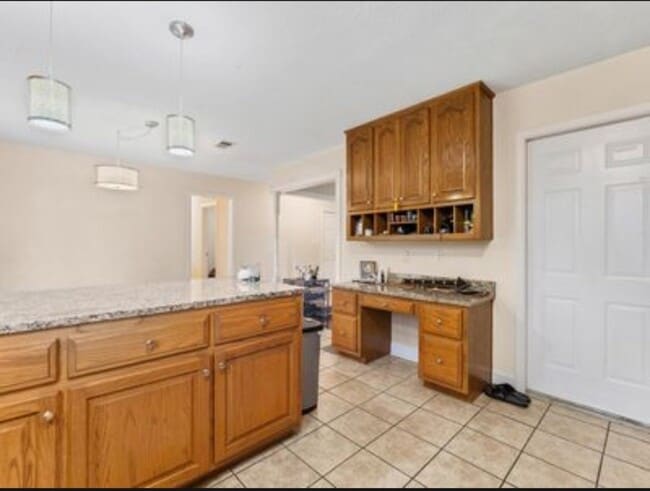 Photo - 632 Mayflower Ave