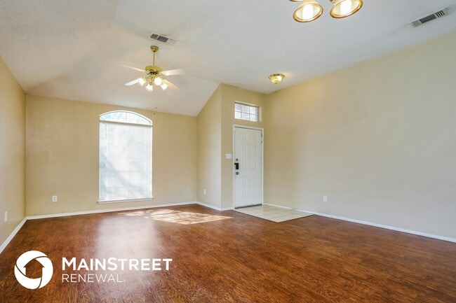 Photo - 1017 Glencrest Dr