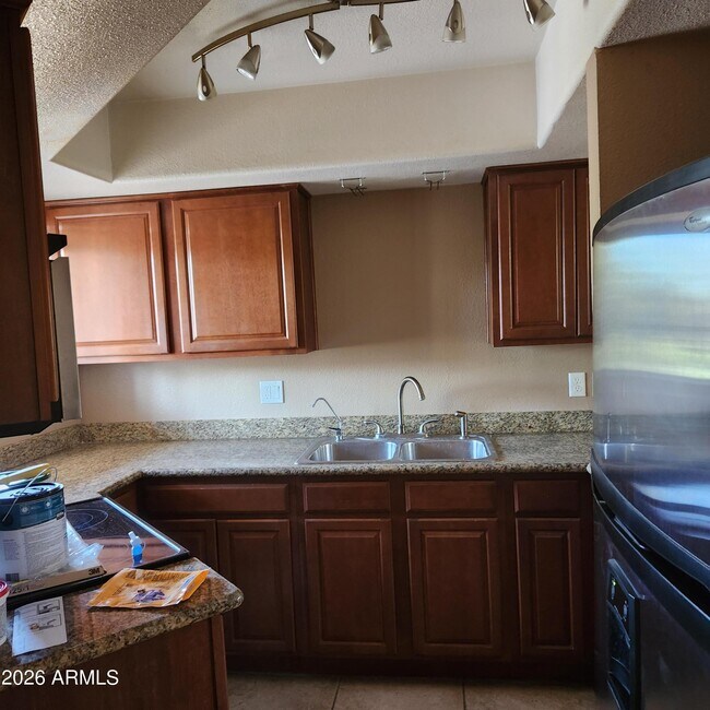 835 N Granite Reef Rd Unit 18