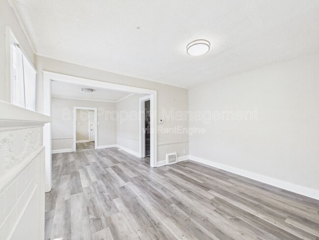 Photo - 5636 Garfield Ave