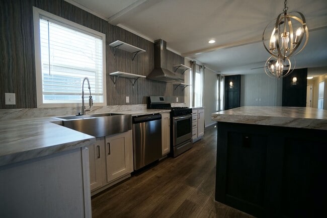 Photo - Shadeland Estates